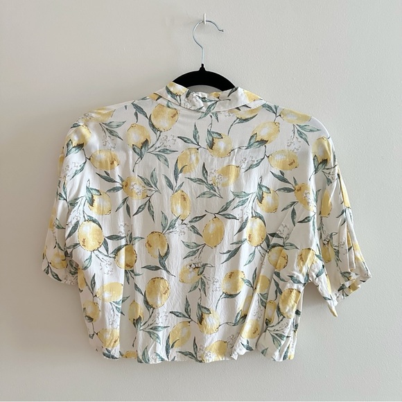 Ardene Lemon Print Short Sleeve Cropped Loose Fit Blouse S - Picture 4 of 6
